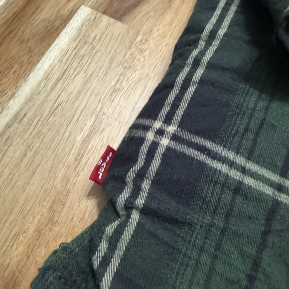 Levis Quilted Lined Shirt Jacket‎ Mens M Green Plaid Hooded Snap Button Shacket - Picture 5 of 7